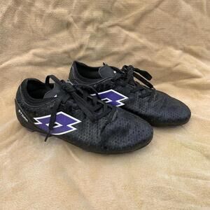 Lotto Storm Kids Firm Ground Soccer Cleats Shoes Size US 4 Black/Purple​​​